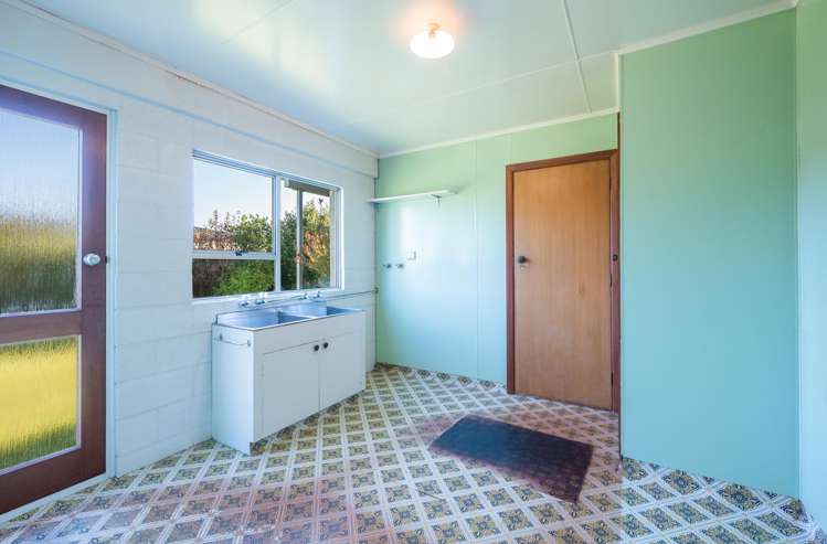 2 Balmoral Place Stoke_8