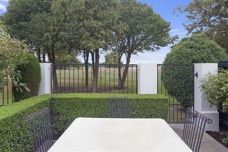 49 Lexington Place Shirley_29