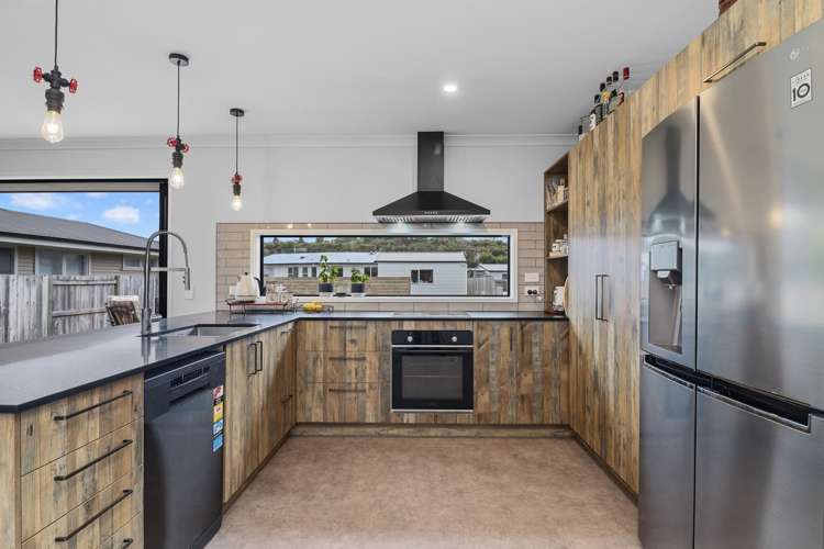 17 Sandleigh Drive Athenree_8