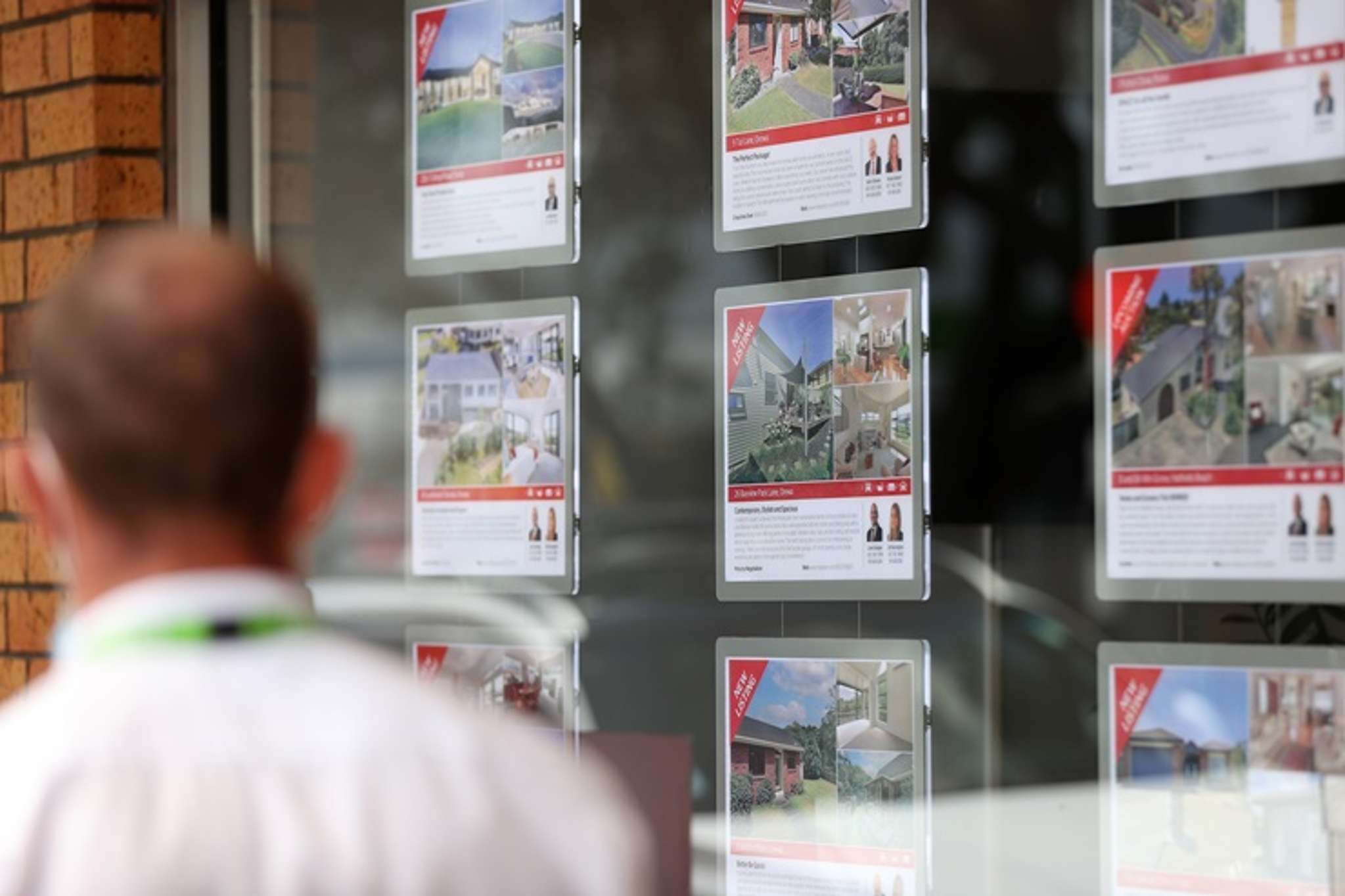 The buyers making a surprise comeback - should housing market newbies be worried?