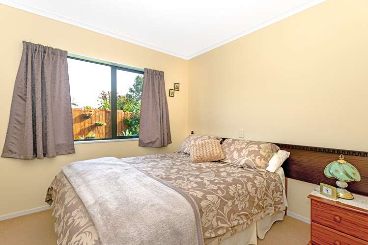 5 Westpark Place Lytton West_10