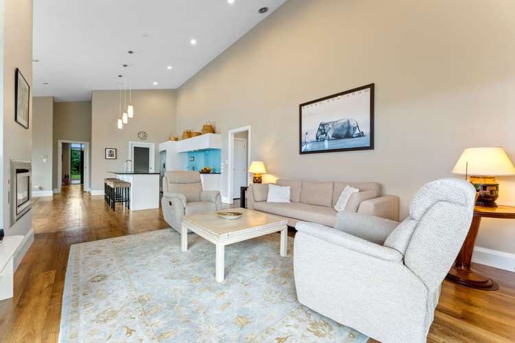 24 Pescara Point Karaka_5