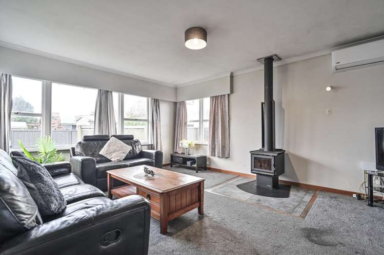 702E Park Road South_1
