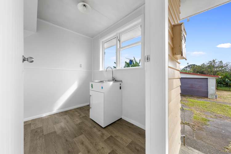 4 Winthrop Way Mangere East_12