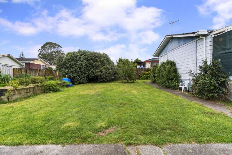 305 Roscommon Road Clendon Park_17