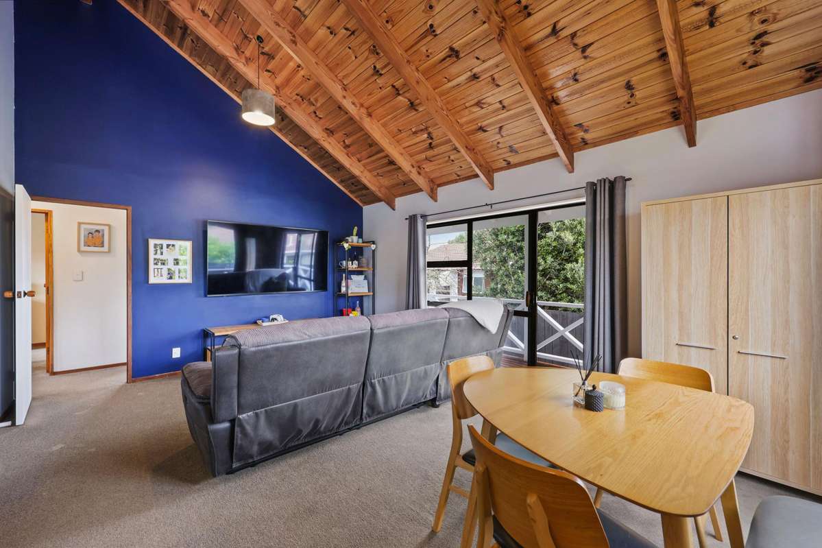 2/11 Hosking Place_5