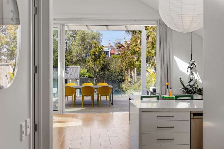 6 Wainoni Avenue Point Chevalier_13