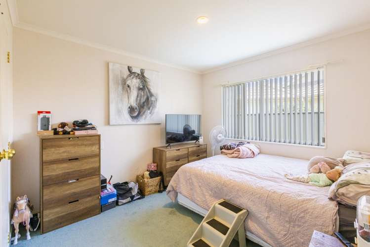 6 Ellerslie Place Taradale_9