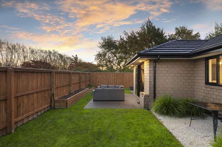 57 Quinn Crescent Woodend_1