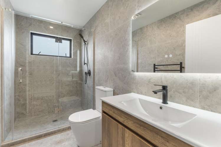 13 Kotiu Place Massey_10