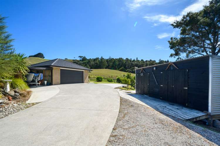 188 Mcpike Road Waimauku_18