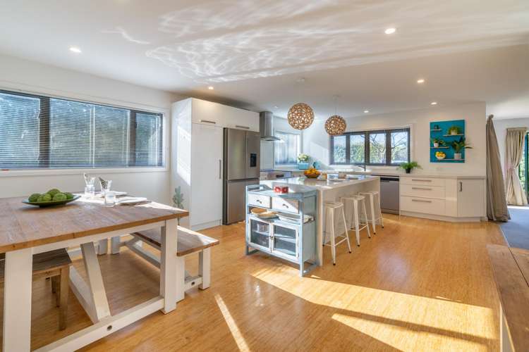 90 Gillies Crescent Waimarama_14
