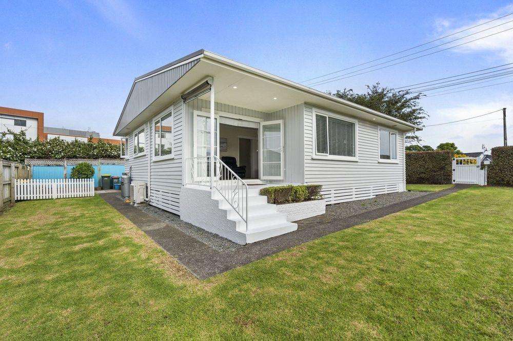 51 Lyn Street | Lynmouth | New Plymouth | Houses for Rent - One Roof