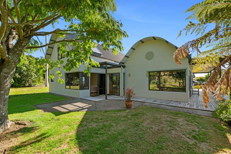 8 Mokoia Drive Tihiotonga_11