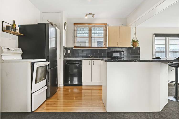 26 Roberts Road Hei Hei_6