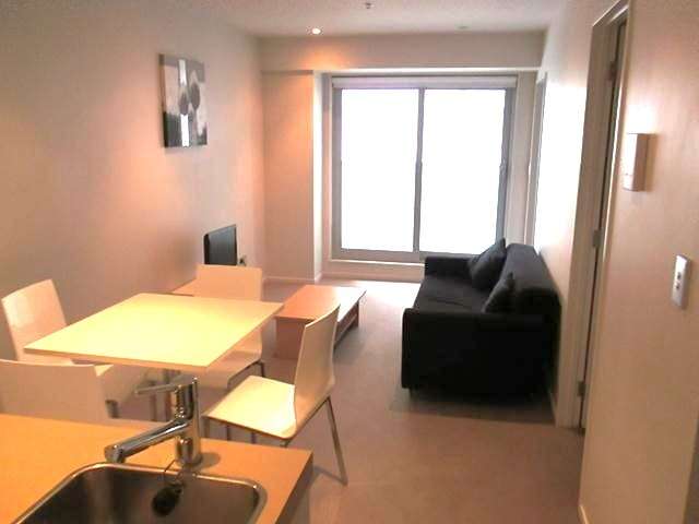 816/72-82 Taranaki Street 2185_1