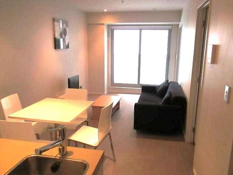 816/72-82 Taranaki Street 2185_1