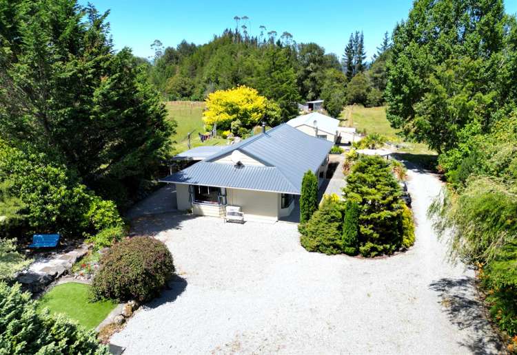 734 Atarau Road Atarau_6