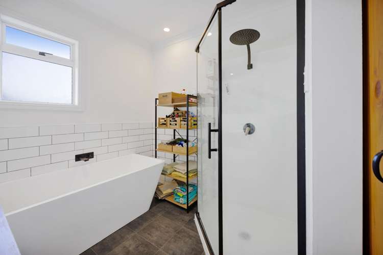 9 Standish Street Midhirst_14