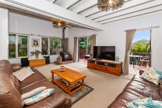 211 Shaw Road Titirangi_1