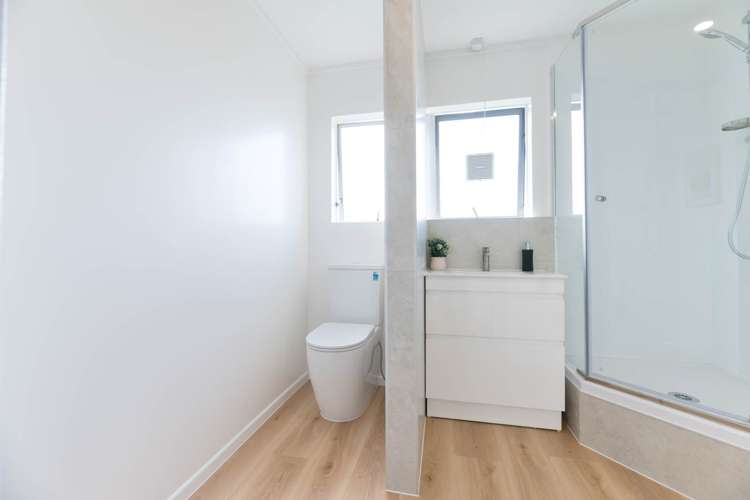 13/19A Verbena Road Birkdale_9