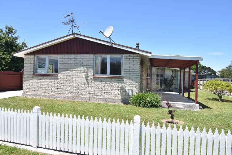 1 Deller Drive Carterton_16