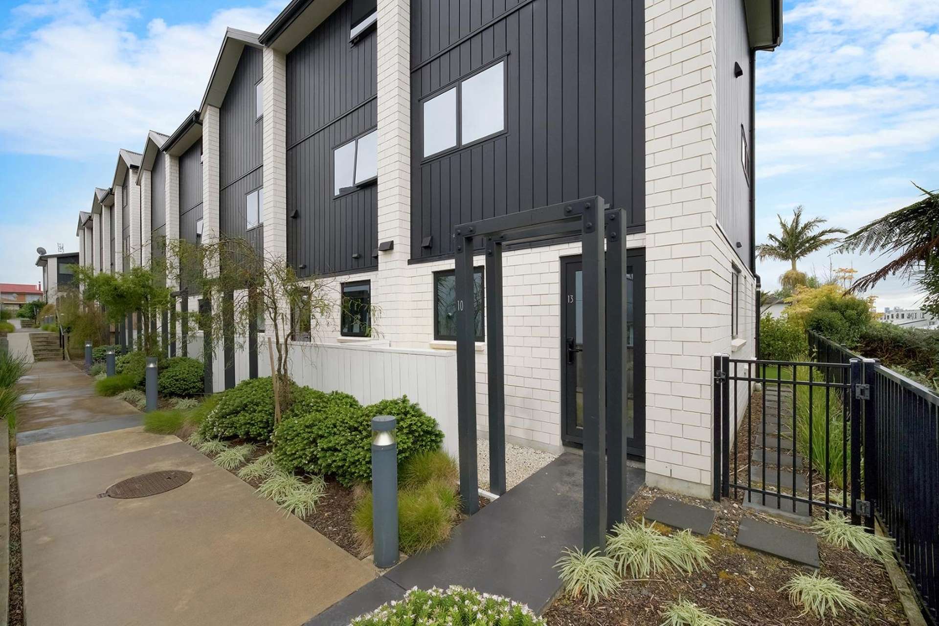 13/10 Willcott Street 1727_0