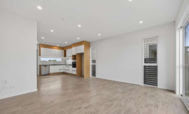 4 Longview Oak Lane, Rosehill Papakura_10