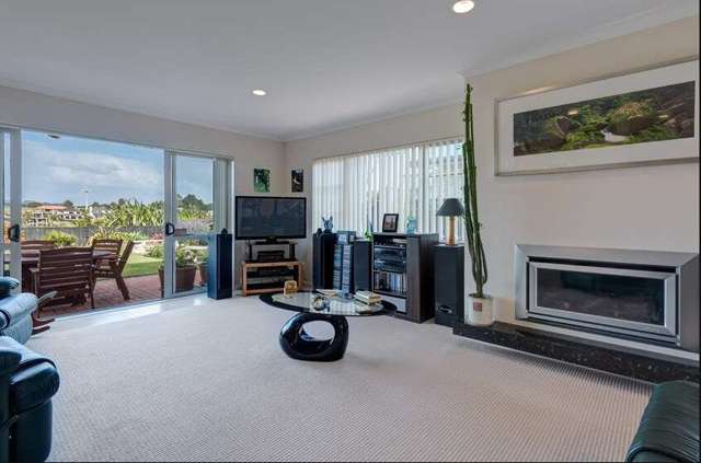 97 Pine Harbour Parade Beachlands_4