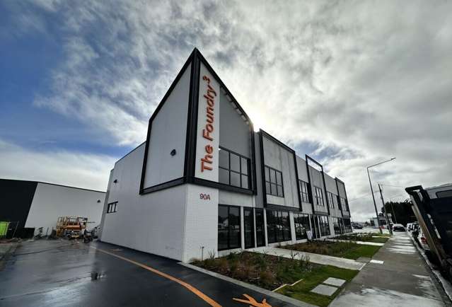 Morden Stylish Showroom/Office Space