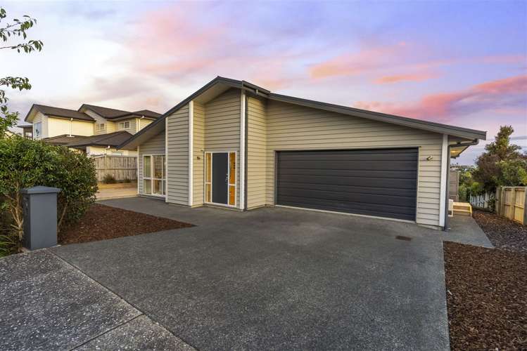 3 Eastreef Court Long Bay_1