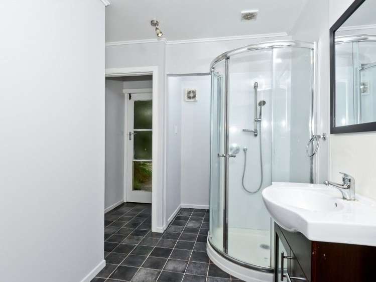 14 Joanna Place Deanwell_7