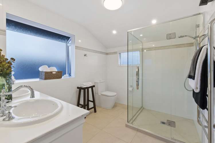 7 Hostel Access Road Eastern Beach_36