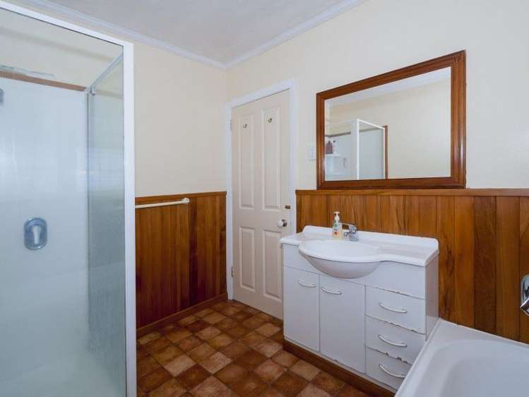 27 Westminster Road Wainuiomata_14