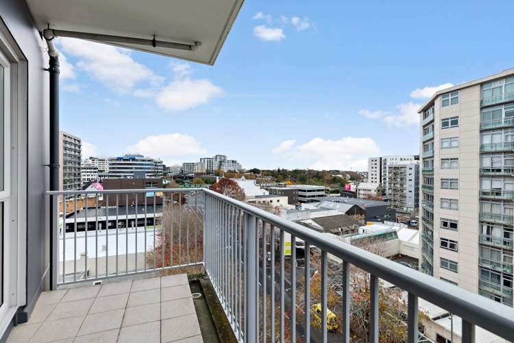 7h/208 Hobson Street Auckland Central_5