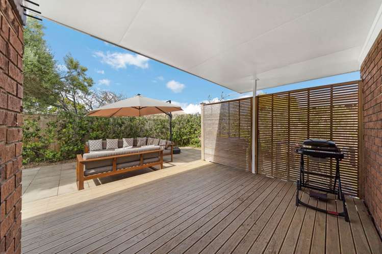 2/29 Vivian Wilson Drive Eastern Beach_10