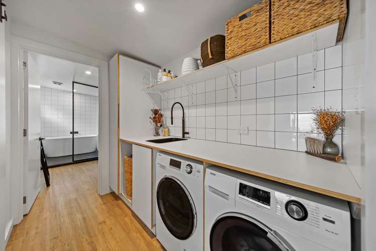 18 London Street Lyttelton_17