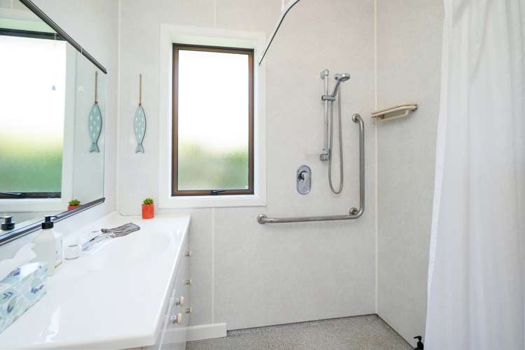 229 Crawford Street Glengarry_11