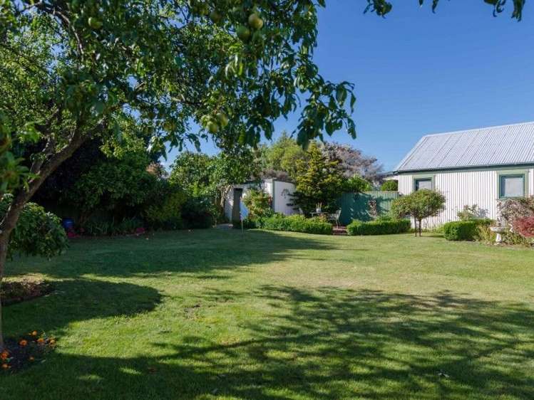 2 Garrison Street Carterton_15