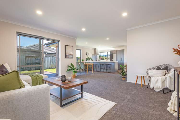 9 Macdonald Heights Feilding_1