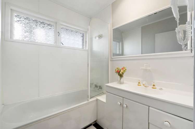 1/85 Deep Creek Road Waiake_19