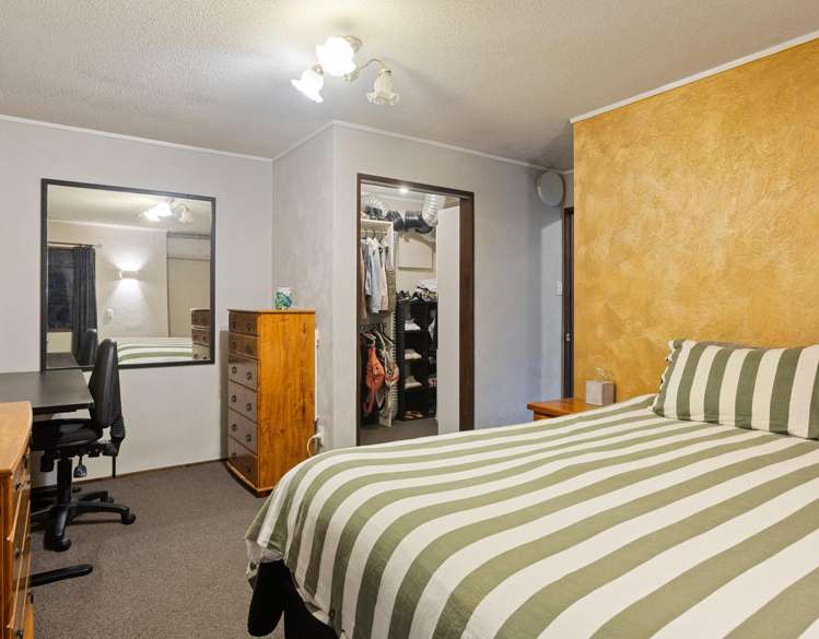 9 Stirling Place Dinsdale_11