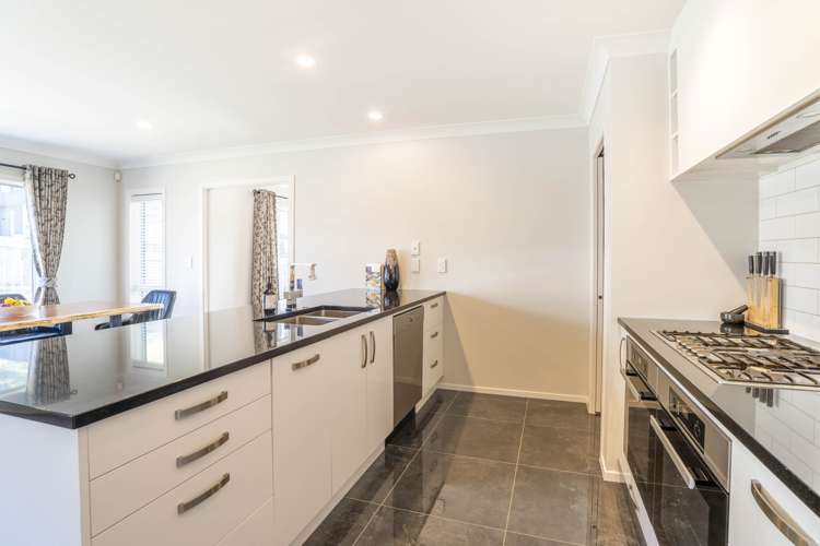 1 Hattersley Grove Churton Park_5
