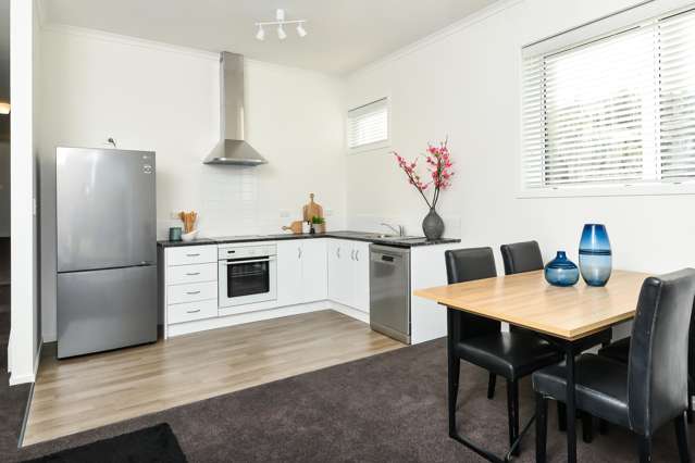 Modern Semi-Furnished Studio Room - Close to Waikato Hospital