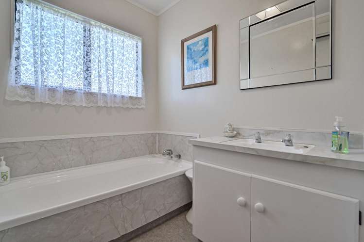 25 Watson Road Karamu_13