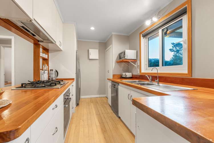 269 Forest Hill Road Waiatarua_7