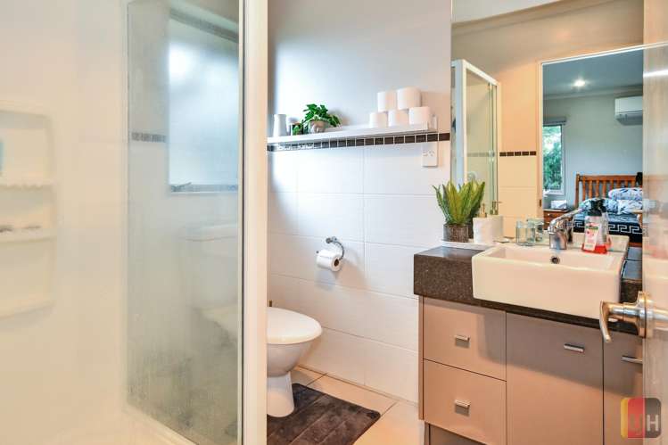 48 Turnberry Drive Wattle Downs_10