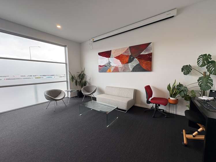 1/160 Ferry Road Waltham_6