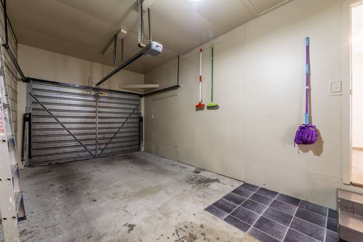 2/164 North Street West End_14