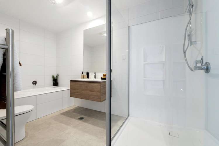 53 Nga Pona Toru Road Flat Bush_15